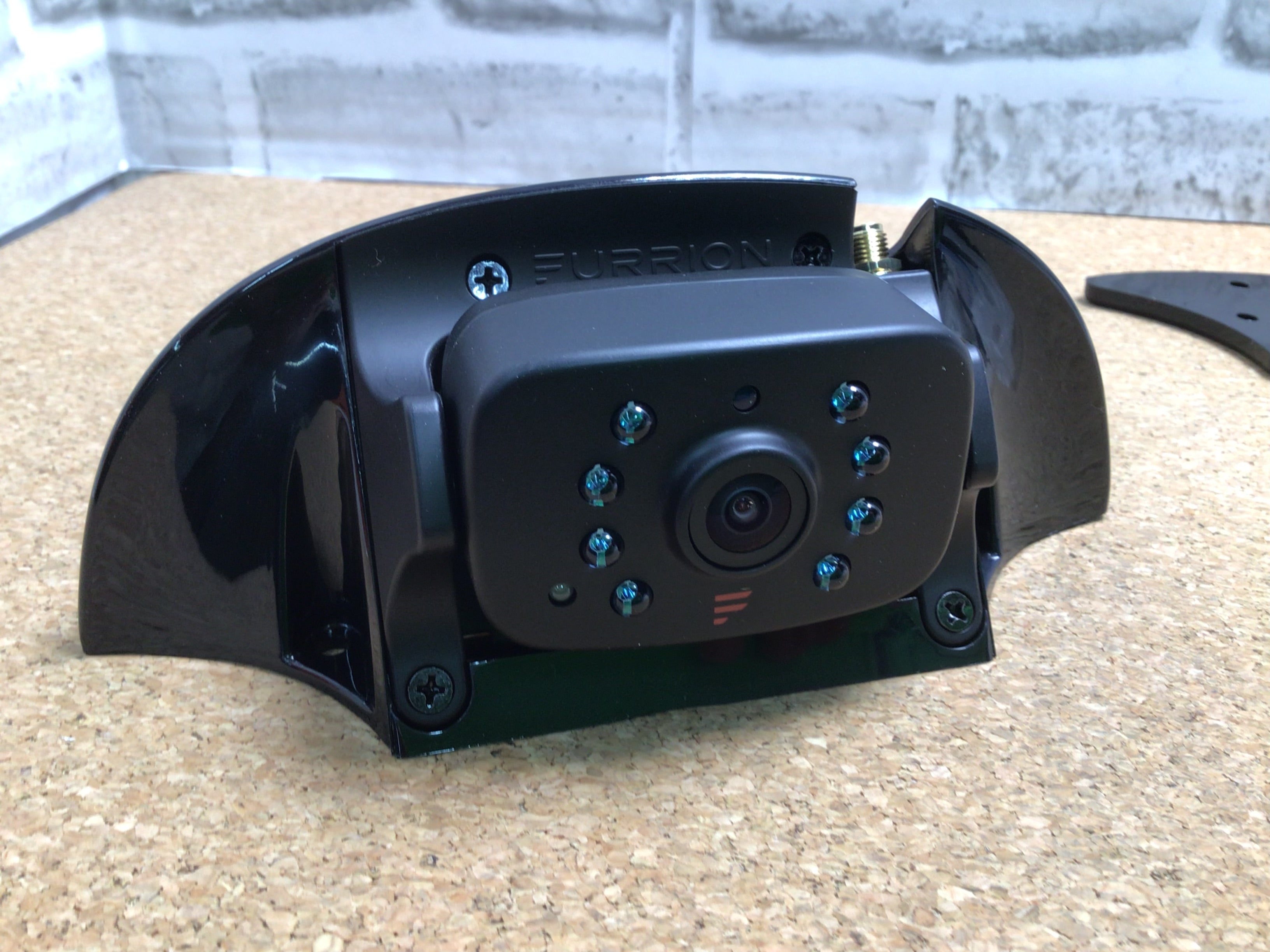 Furrion Vision S 4.3 Inch Wireless RV Backup System with 1 Rear Sharkfin Camera (7899944255726)